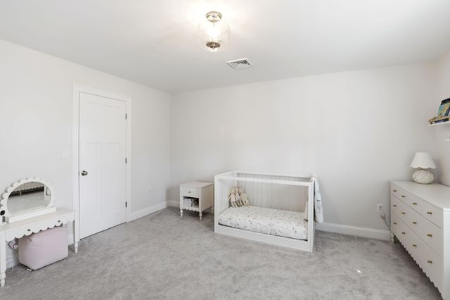 45 Cranberry Farm Rd, Plymouth, MA 02360