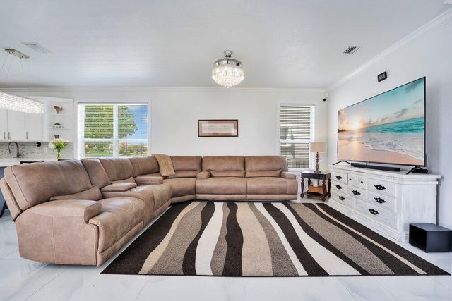 2242 SW 130th Terrace, Miramar, FL 33027