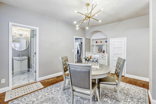 2624 35th Avenue S, Minneapolis, MN 55406