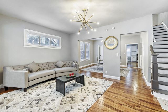 2624 35th Avenue S, Minneapolis, MN 55406