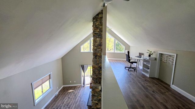 6262 THOMAN DR, Spring Grove, PA 17362