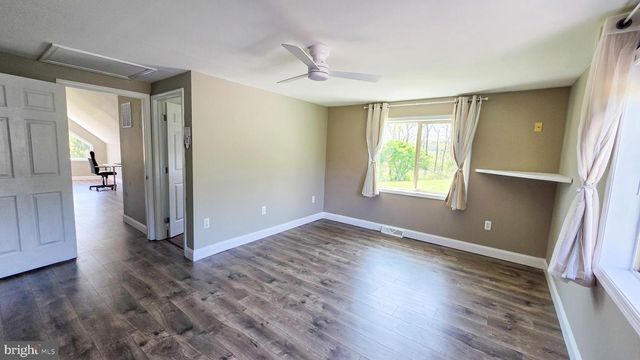 6262 THOMAN DR, Spring Grove, PA 17362