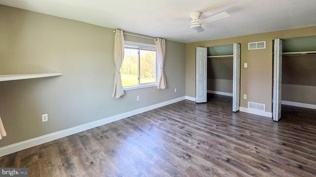 6262 THOMAN DR, Spring Grove, PA 17362