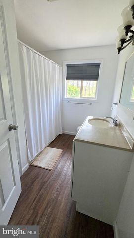 6262 THOMAN DR, Spring Grove, PA 17362