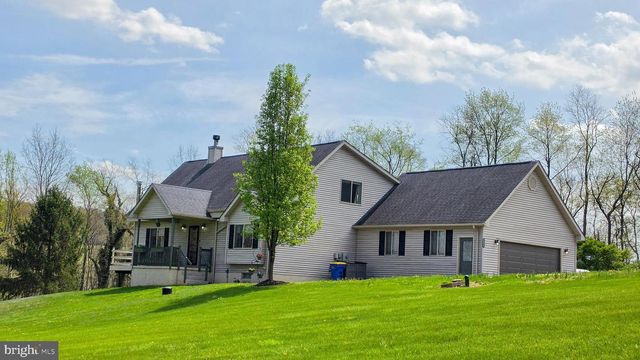 6262 THOMAN DR, Spring Grove, PA 17362