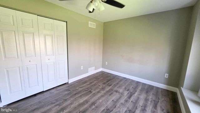 6262 THOMAN DR, Spring Grove, PA 17362