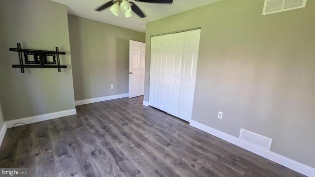 6262 THOMAN DR, Spring Grove, PA 17362
