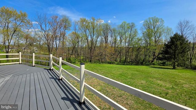 6262 THOMAN DR, Spring Grove, PA 17362