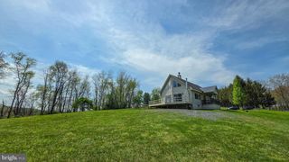 6262 THOMAN DR, Spring Grove, PA 17362
