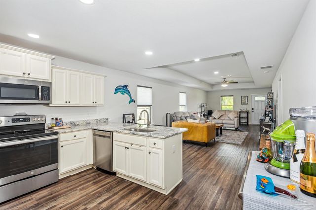 901 E Fisher, Pensacola, FL 32503