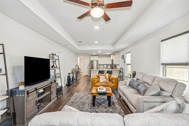 901 E Fisher, Pensacola, FL 32503