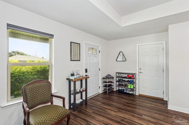 901 E Fisher, Pensacola, FL 32503