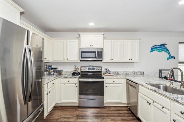 901 E Fisher, Pensacola, FL 32503