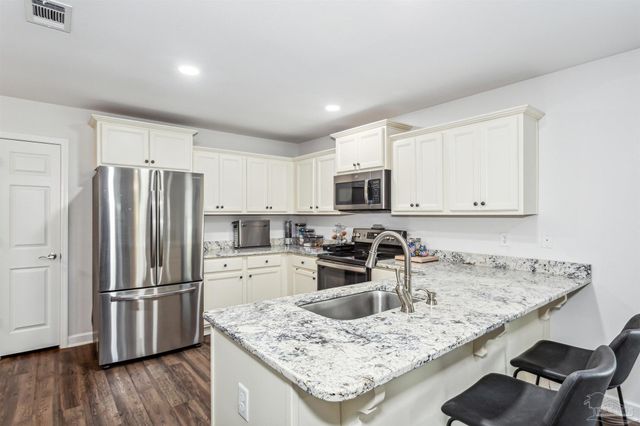 901 E Fisher, Pensacola, FL 32503