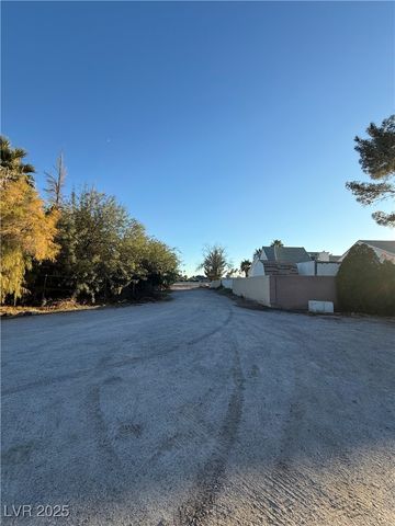 East Oquendo, Las Vegas, NV 89120