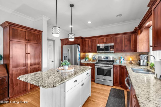 6600 Southwind Ct, Crestwood, KY 40014