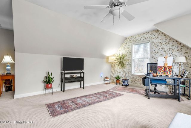 6600 Southwind Ct, Crestwood, KY 40014