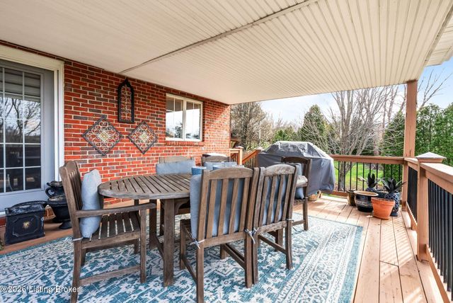 6600 Southwind Ct, Crestwood, KY 40014