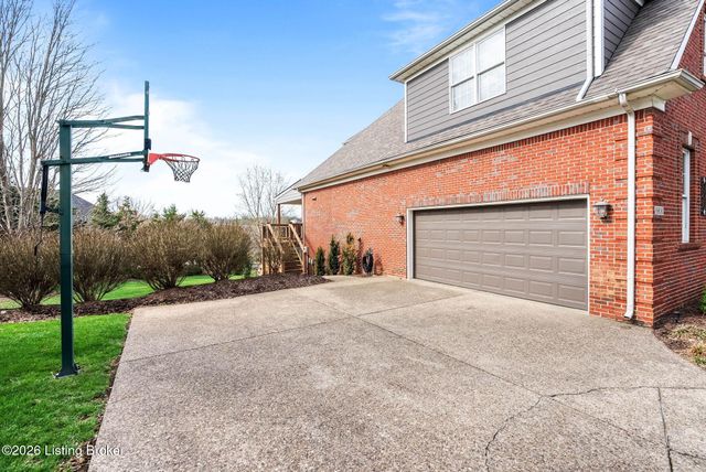 6600 Southwind Ct, Crestwood, KY 40014