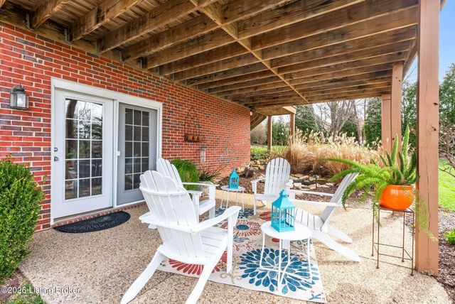 6600 Southwind Ct, Crestwood, KY 40014