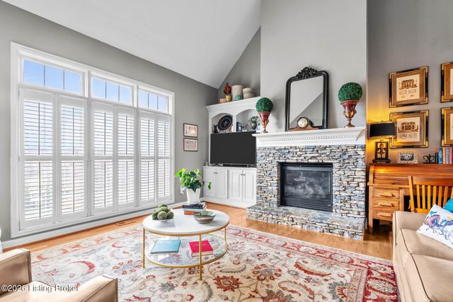 6600 Southwind Ct, Crestwood, KY 40014