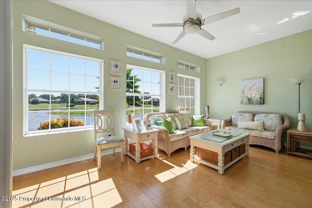 8396 Fair Hill Drive, Weeki Wachee, FL 34613