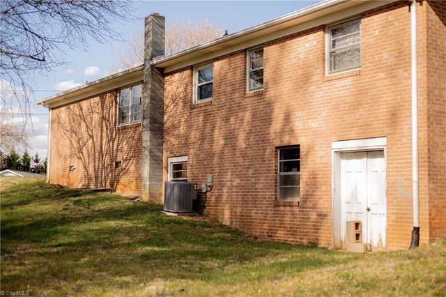 181 Antioch Avenue, Mount Airy, NC 27030