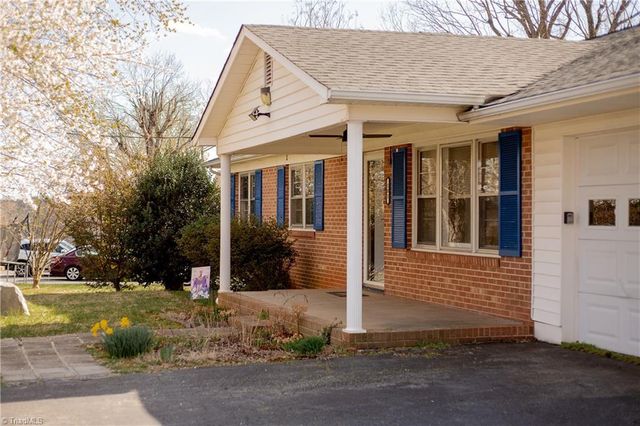 181 Antioch Avenue, Mount Airy, NC 27030