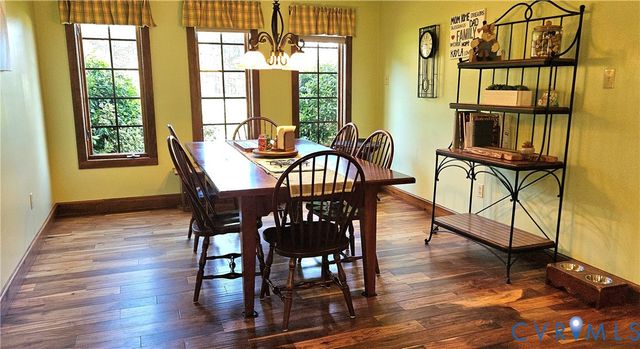 10511 Ashcake Rd, Ashland, VA 23005
