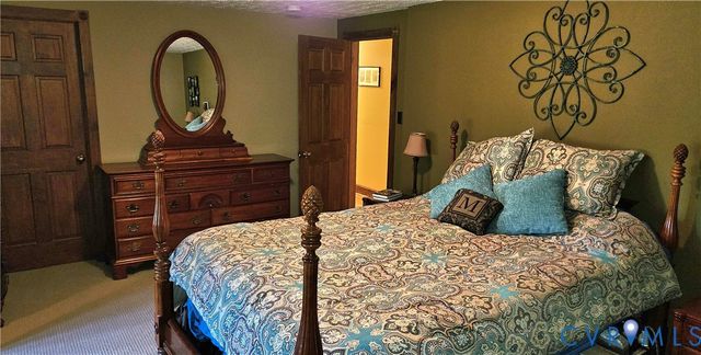 10511 Ashcake Rd, Ashland, VA 23005