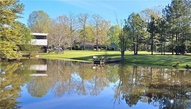 10511 Ashcake Rd, Ashland, VA 23005