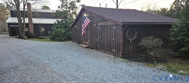 10511 Ashcake Rd, Ashland, VA 23005