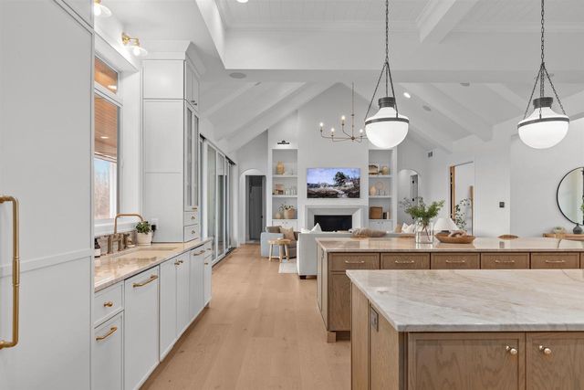 W5896 AUTUMN HILLS PARKWAY, Appleton, WI 54913