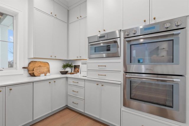 W5896 AUTUMN HILLS PARKWAY, Appleton, WI 54913