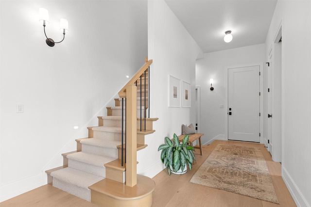 W5896 AUTUMN HILLS PARKWAY, Appleton, WI 54913