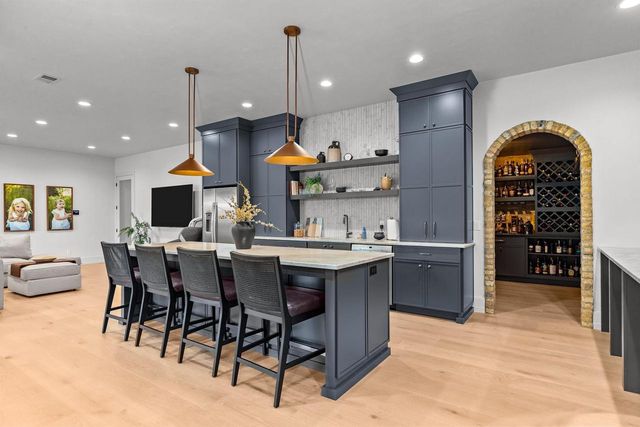 W5896 AUTUMN HILLS PARKWAY, Appleton, WI 54913