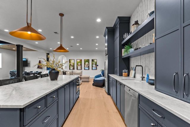 W5896 AUTUMN HILLS PARKWAY, Appleton, WI 54913