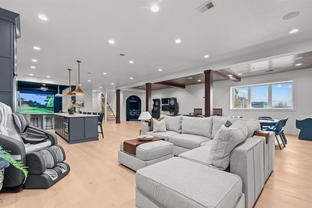 W5896 AUTUMN HILLS PARKWAY, Appleton, WI 54913