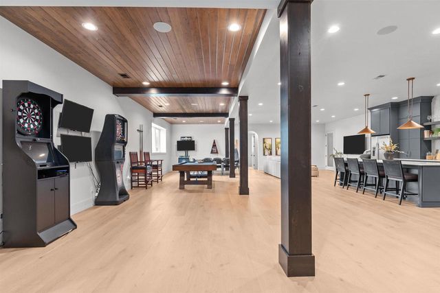 W5896 AUTUMN HILLS PARKWAY, Appleton, WI 54913