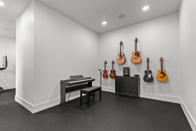 W5896 AUTUMN HILLS PARKWAY, Appleton, WI 54913