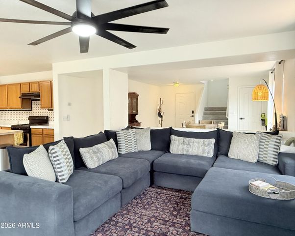 3033 E Santa Rosa Drive, Gilbert, AZ 85234