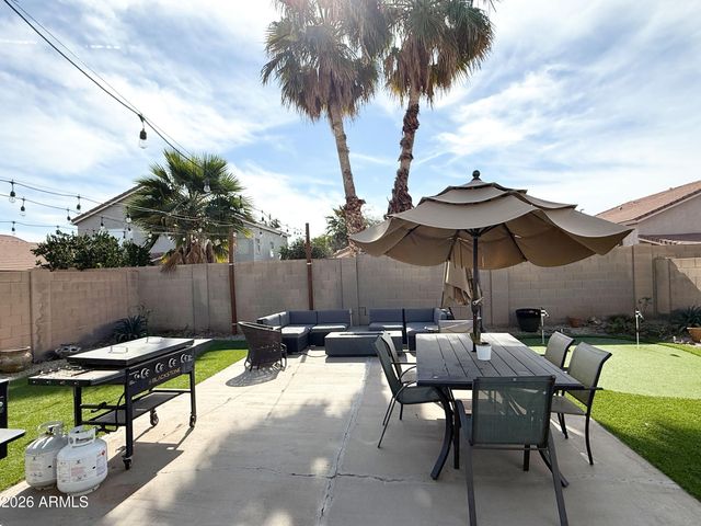 3033 E Santa Rosa Drive, Gilbert, AZ 85234