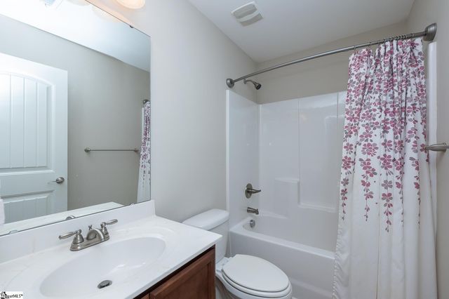 521 Turning Leaf Lane, Greer, SC 29651