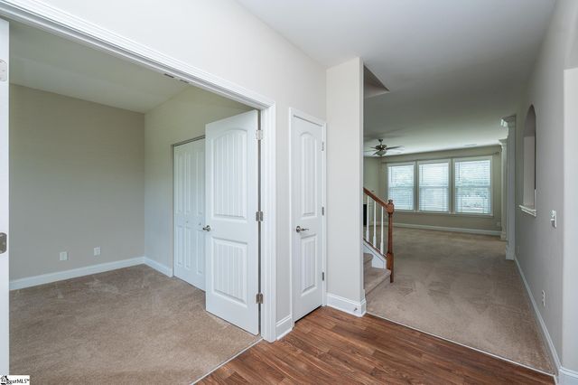 521 Turning Leaf Lane, Greer, SC 29651