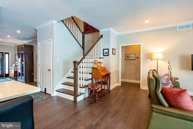 190 SUSSEX DR, State College, PA 16801