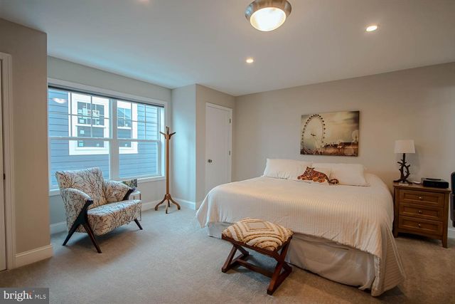 190 SUSSEX DR, State College, PA 16801