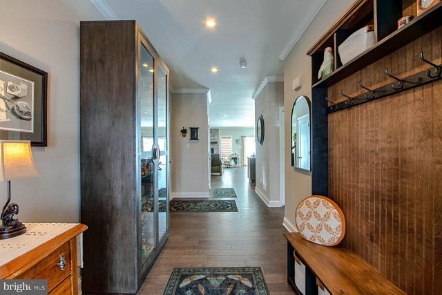 190 SUSSEX DR, State College, PA 16801