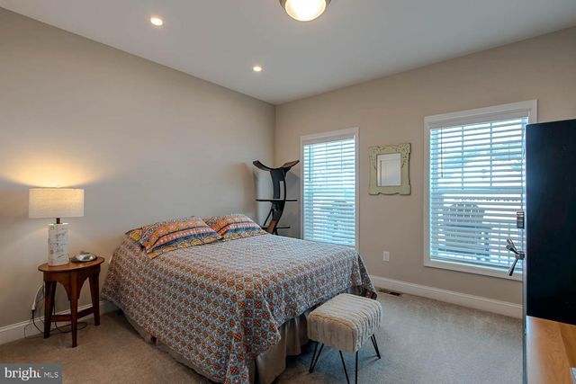 190 SUSSEX DR, State College, PA 16801