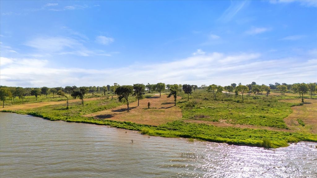 L 33 Chambers Bay, Kerens, TX 75144