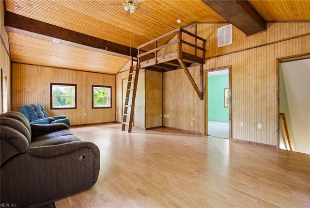 8368 Whispering Pines TRL, Windsor, VA 23487